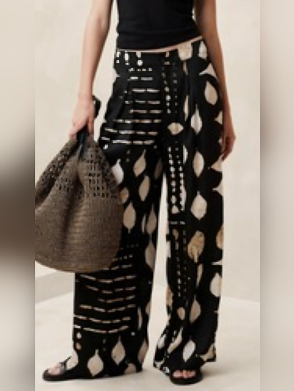 Banana Republic Factory Wide-Leg Pants in Black and Cream